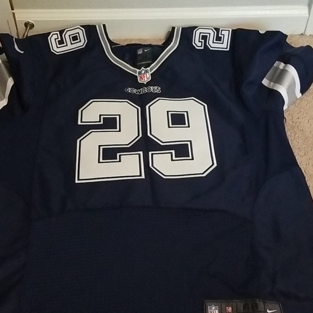 Football Jersey - Picture 5 of 6